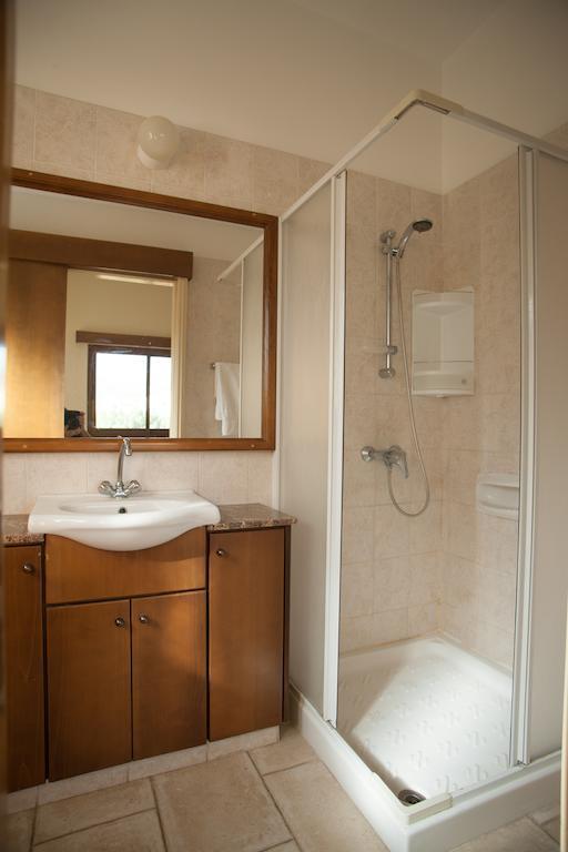 Villa Natasha Coral Bay Kamer foto